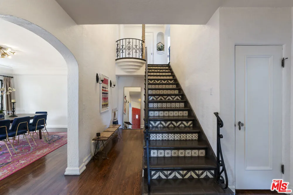 808 S Cloverdale Avenue Los Angeles, CA 90036