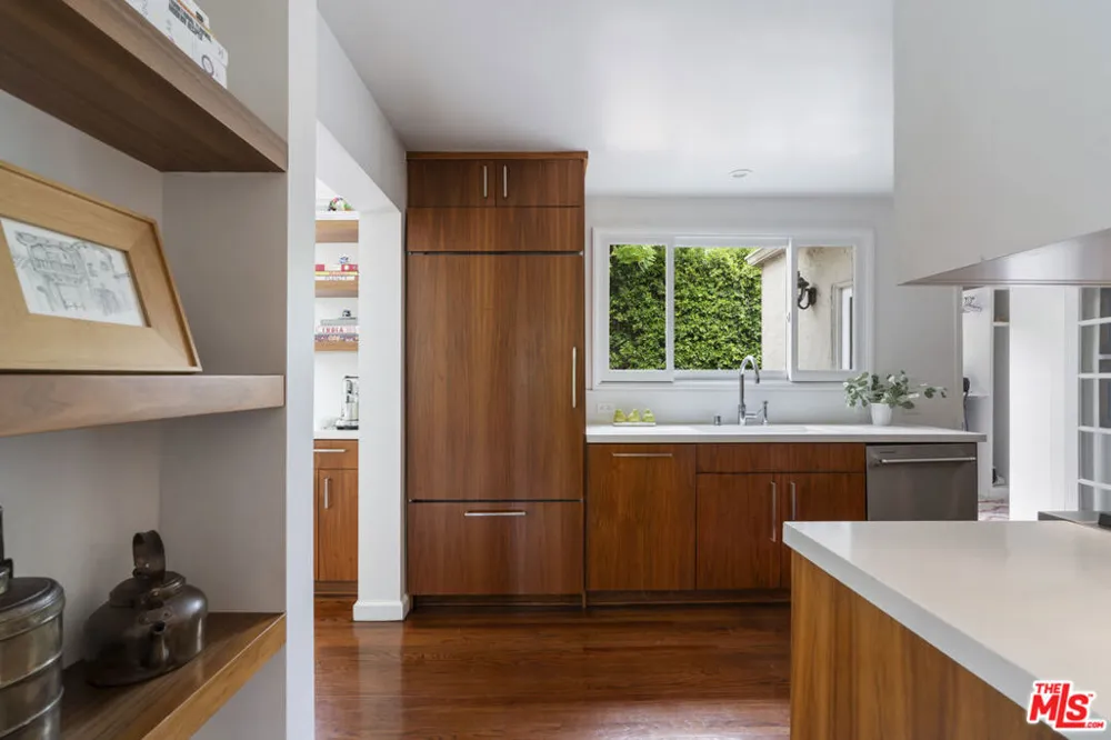 808 S Cloverdale Avenue Los Angeles, CA 90036