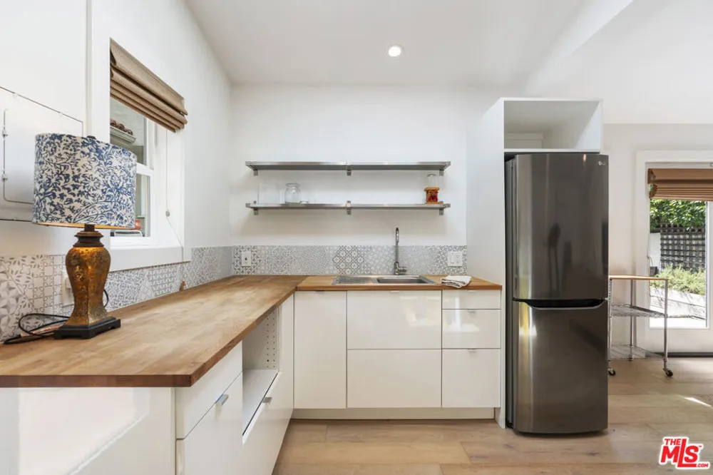 808 S Cloverdale Avenue Los Angeles, CA 90036