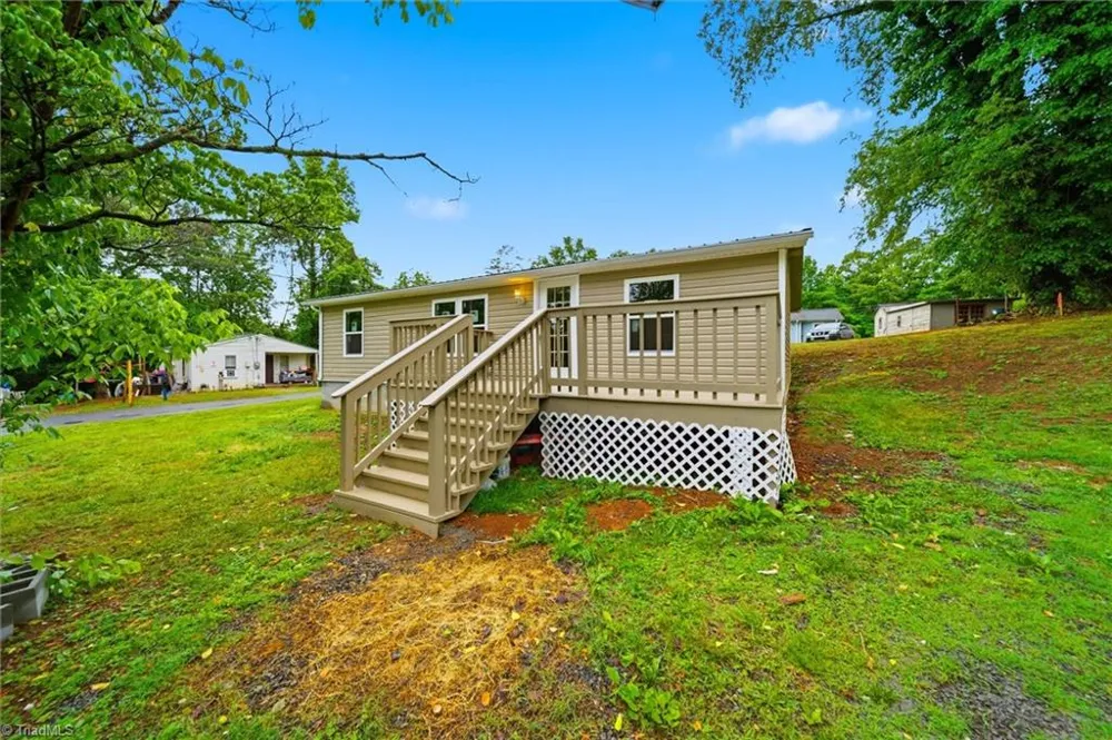 120 Mathis Street Jonesville, NC 28642