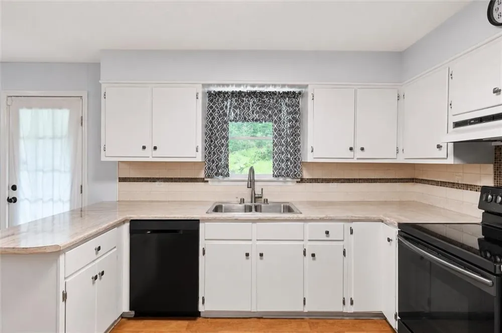 3 Sunrise Drive La Fayette, GA 30728