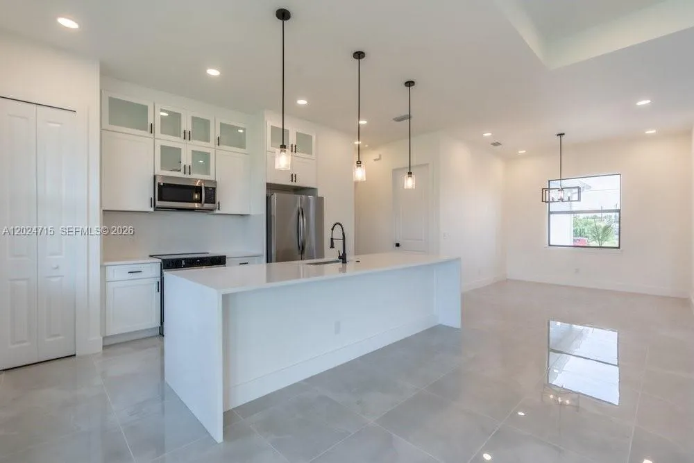 4203 11th St. W Other City - In The State Of Florida, FL 33971