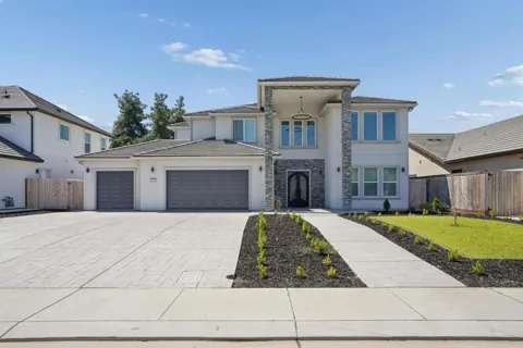 2362 Interlaken Court