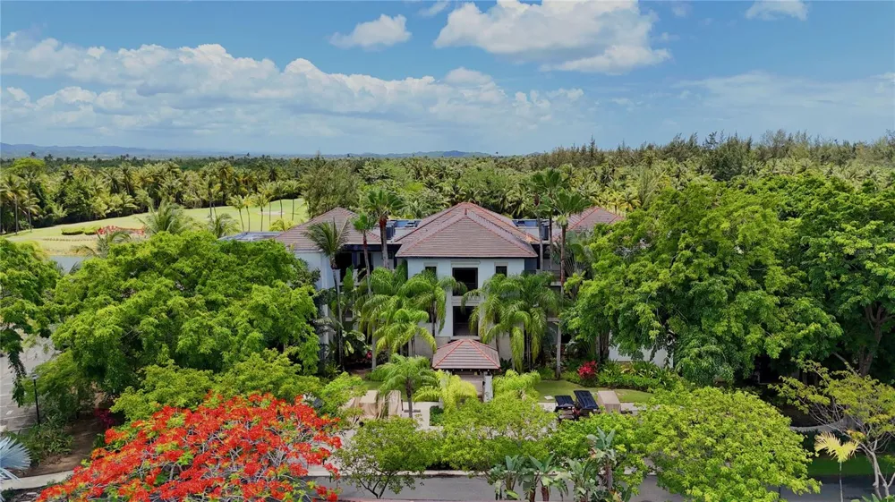 7000 BAHIA BEACH BLV LAS VERANDAS #3118 Rio Grande, PR 00745