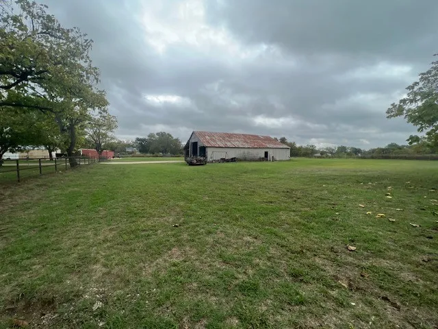 310 W Hughes Street Collinsville, TX 76233