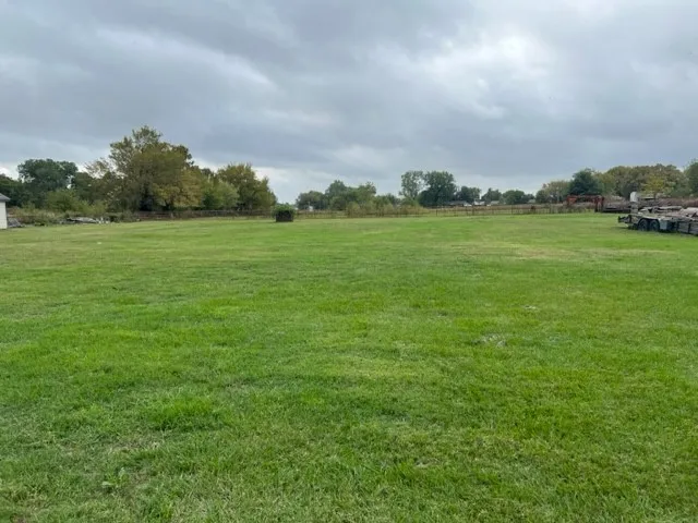 310 W Hughes Street Collinsville, TX 76233