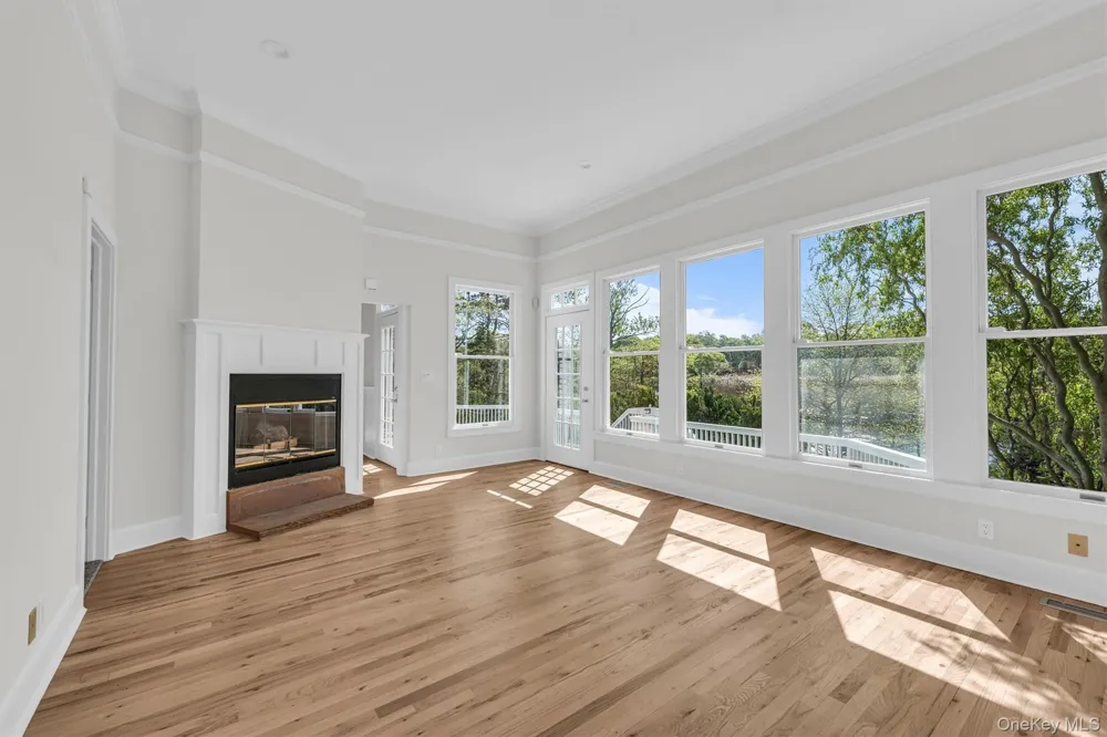 238 Beaver Dam Road Brookhaven, NY 11719