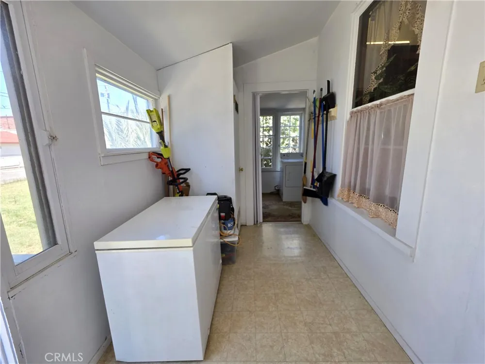 1414 Marin Corning, CA 96021