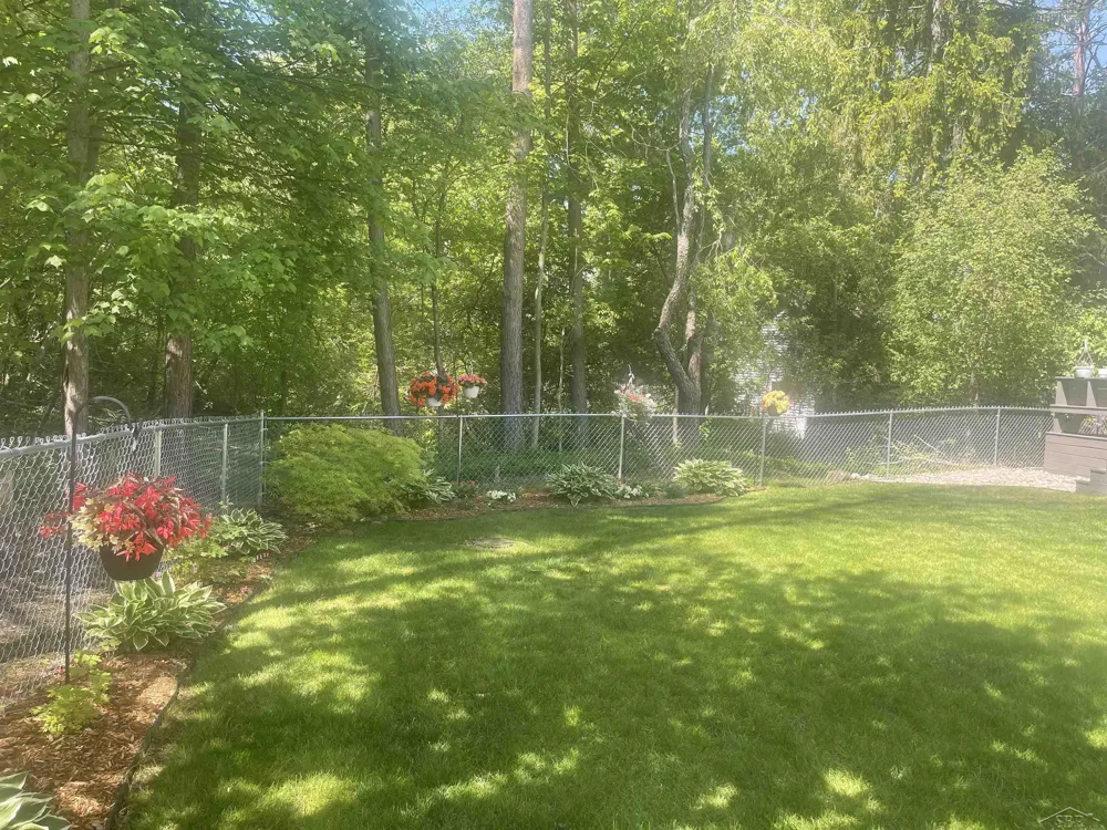 11279 Sarle Road Tittabawassee Township, MI 48623