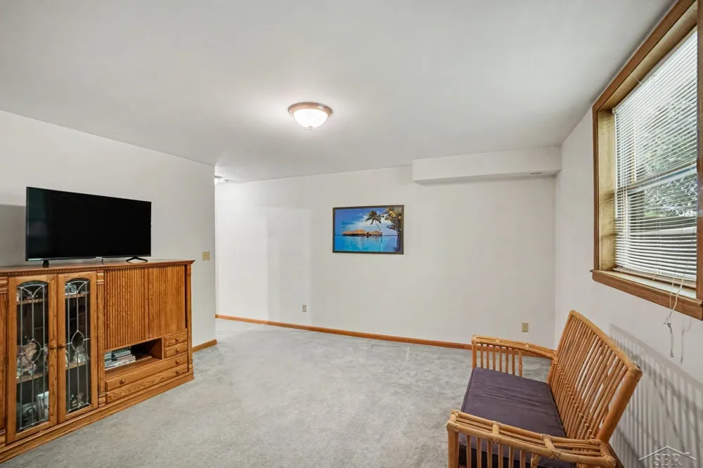 11279 Sarle Road Tittabawassee Township, MI 48623