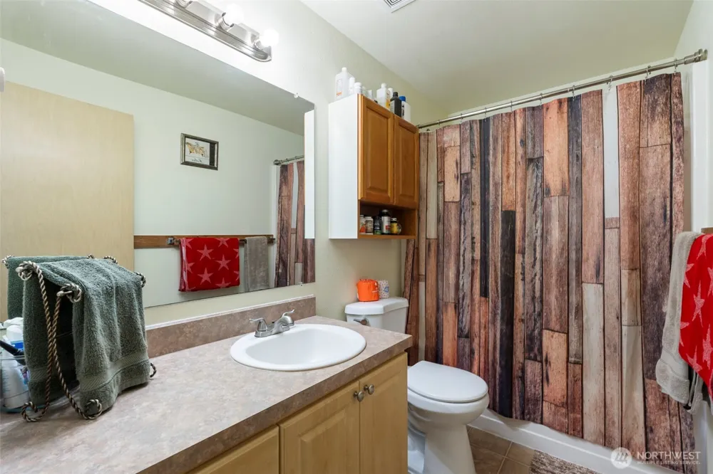 112 Jordan Way Toutle, WA 98649