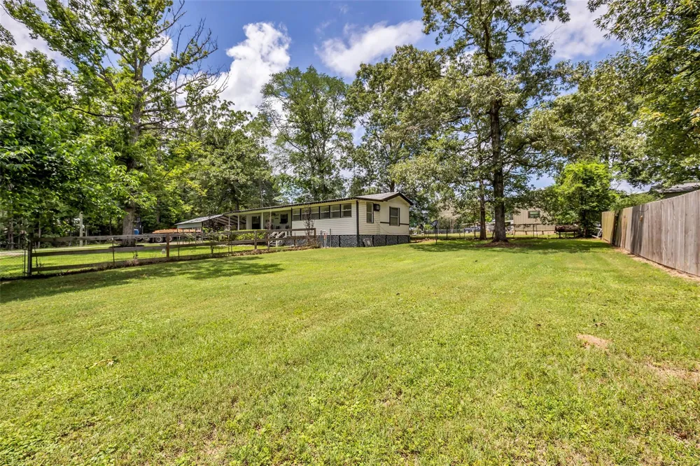 188 Chrissy Lane Trinity, TX 75862