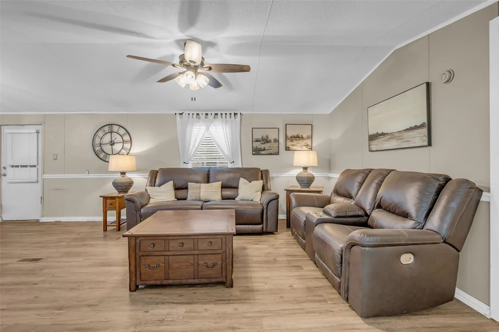188 Chrissy Lane Trinity, TX 75862