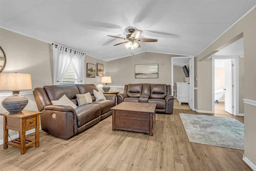 188 Chrissy Lane Trinity, TX 75862