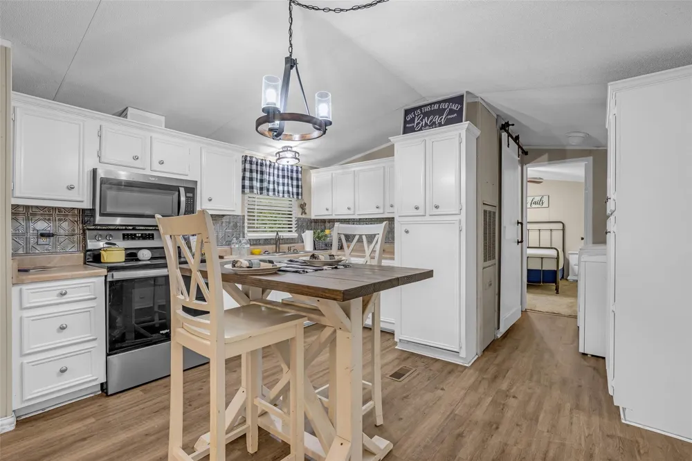 188 Chrissy Lane Trinity, TX 75862
