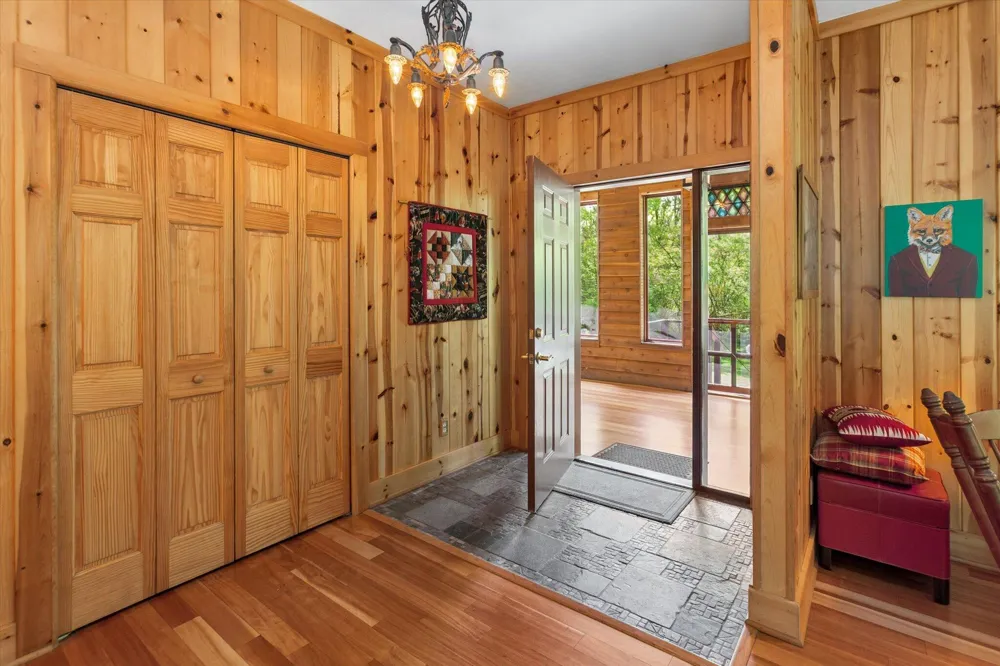 58 Lincoln Avenue Casco Township, MI 49090