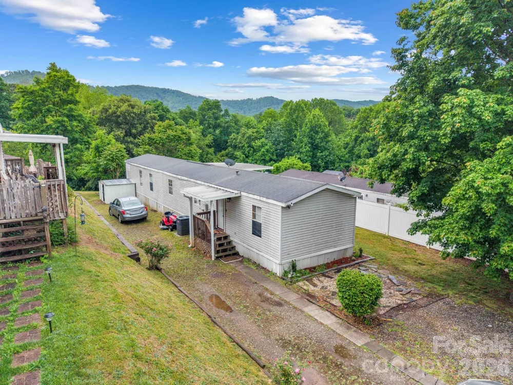 15 spring Street Candler, NC 28715