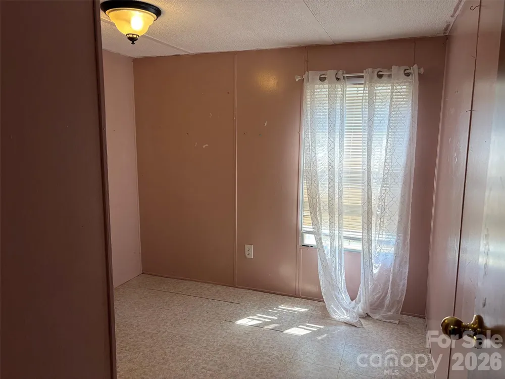 15 spring Street Candler, NC 28715