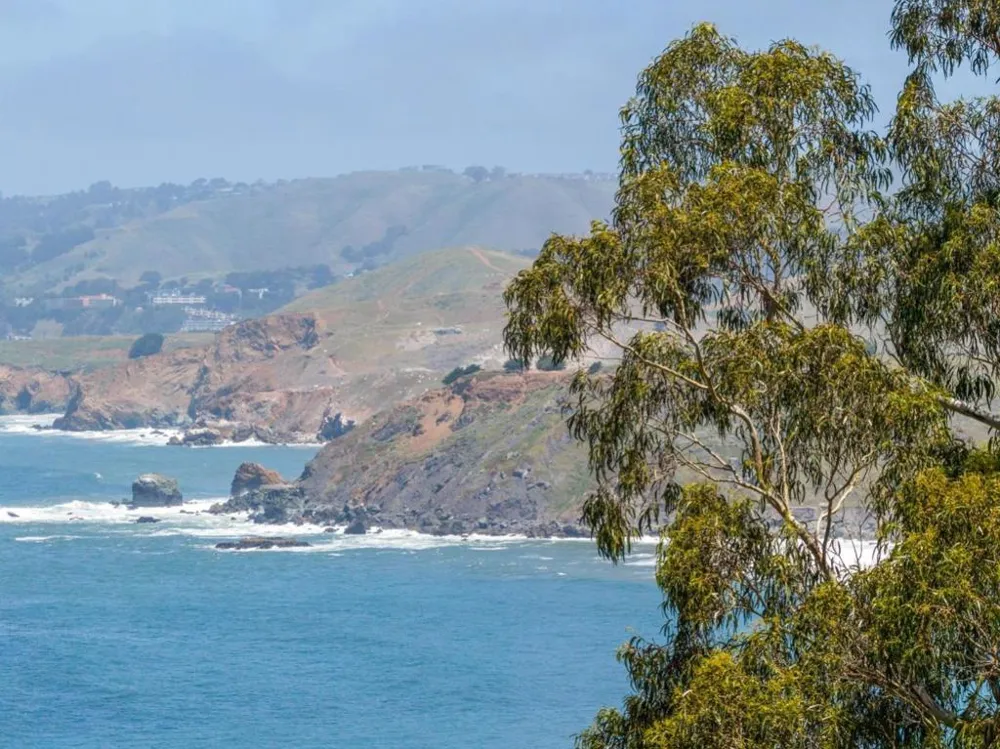 Grand Pacifica, CA 94044