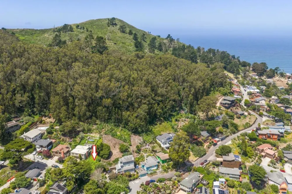 Grand Pacifica, CA 94044