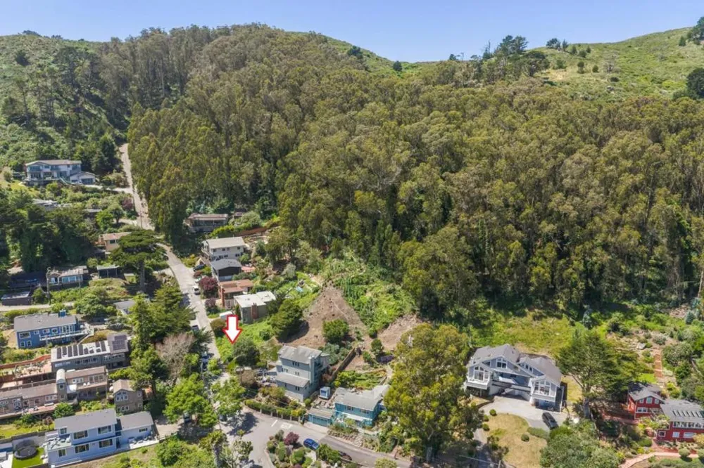 Grand Pacifica, CA 94044