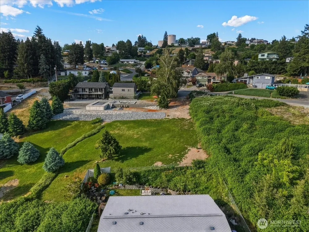 241 Lakeshore Drive Manson, WA 98831