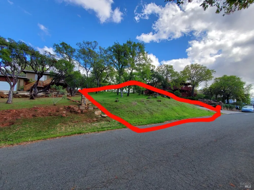 17456 Meadow View Drive Hidden Valley Lake, CA 95467