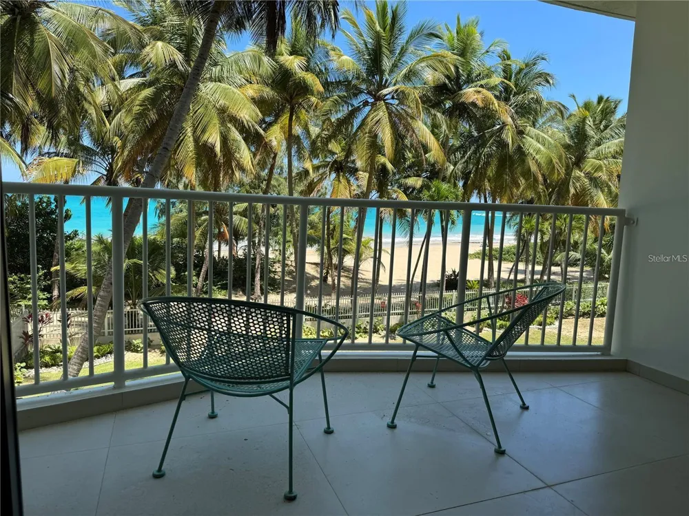 4633 AVE ISLA VERDE #L202 Carolina, PR 00979