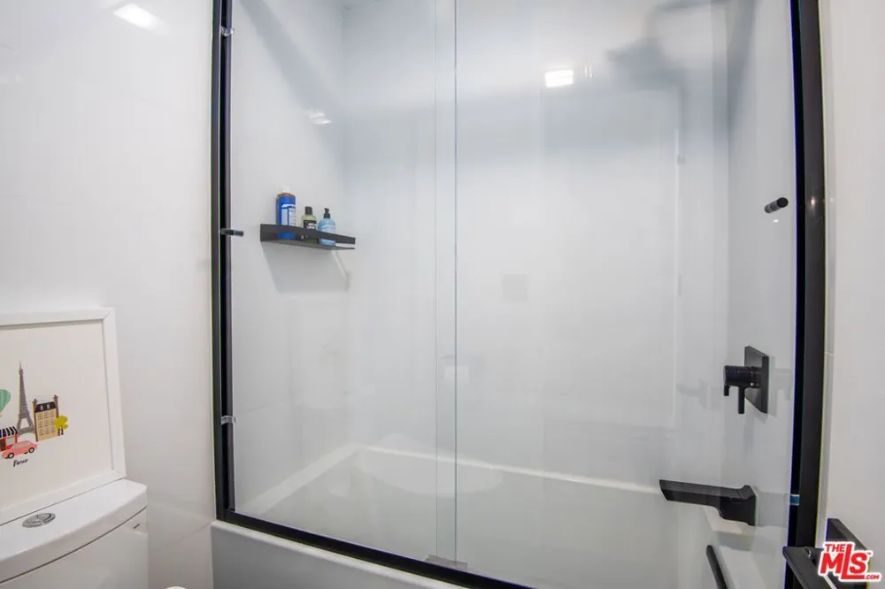 6000 Canterbury Drive #D114 Culver City, CA 90230