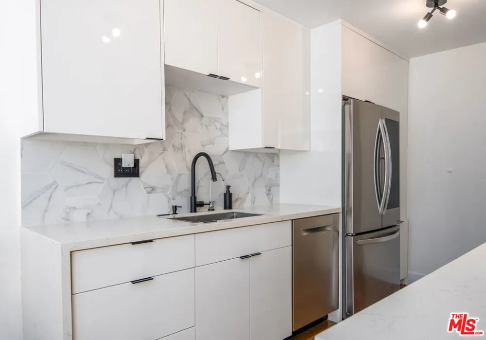 6000 Canterbury Drive #D114 Culver City, CA 90230