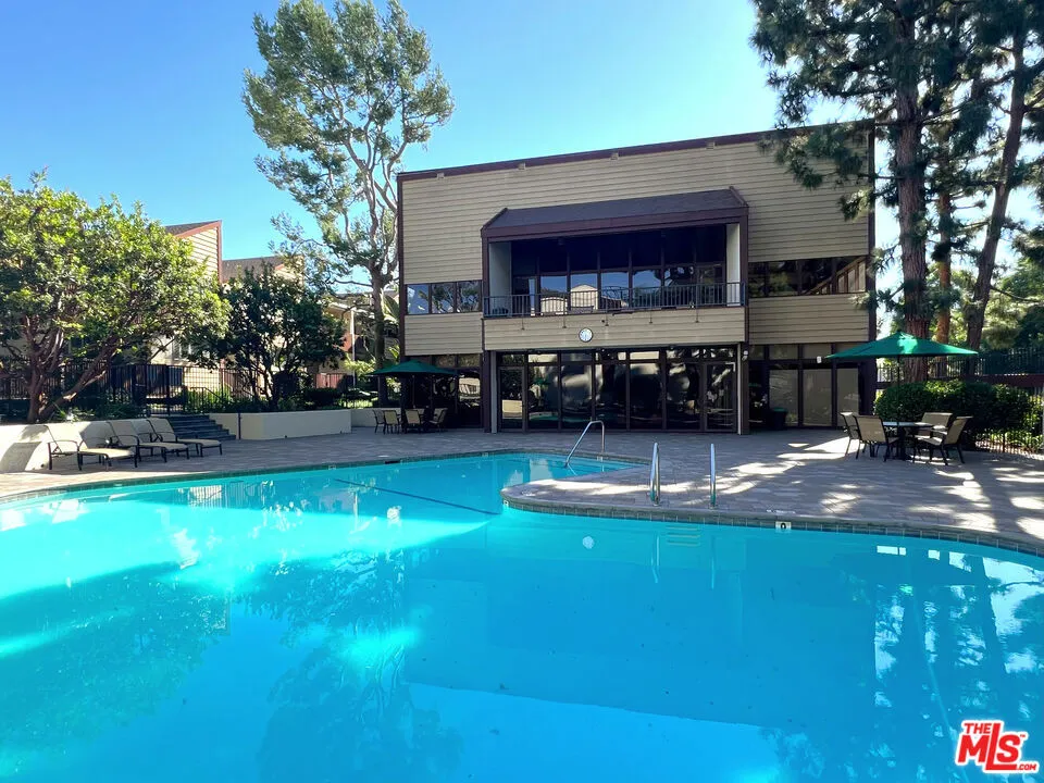 6000 Canterbury Drive #D114 Culver City, CA 90230