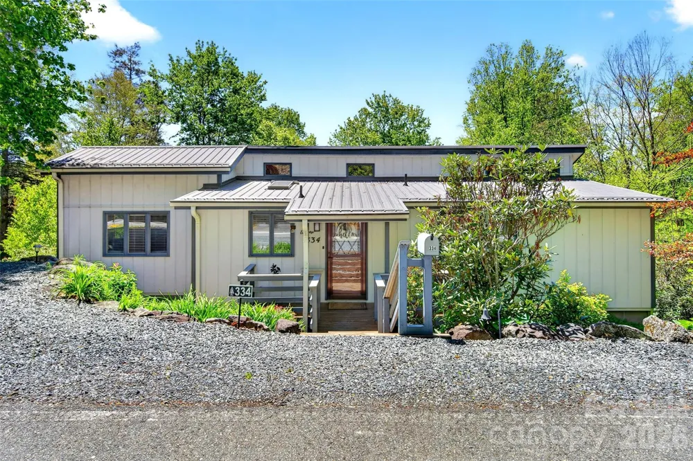 334 Harbor Lake Road Newland, NC 28657