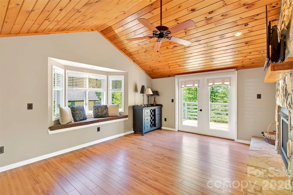 334 Harbor Lake Road Newland, NC 28657