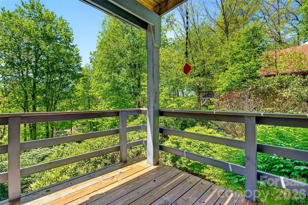 334 Harbor Lake Road Newland, NC 28657