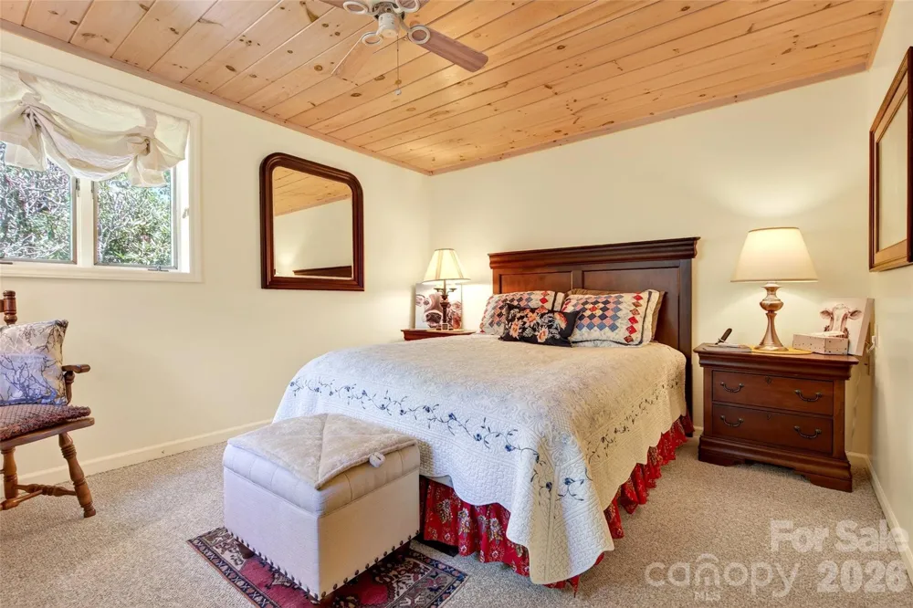 334 Harbor Lake Road Newland, NC 28657