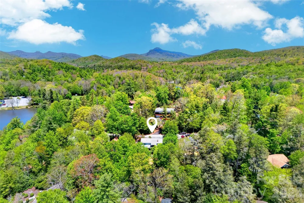 334 Harbor Lake Road Newland, NC 28657