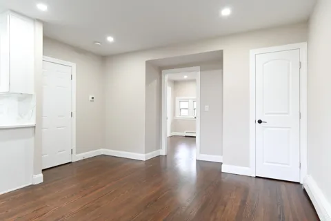 285 ORCHARD TERRACE