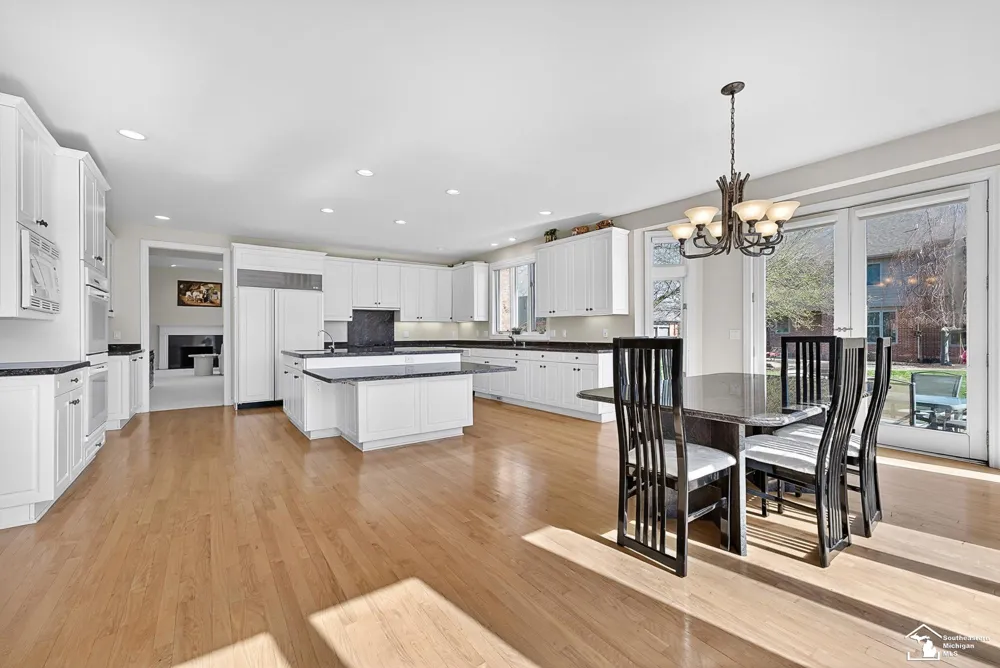 4592 Forestview Drive West Bloomfield Charter Township, MI 48322