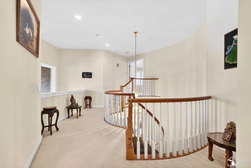 4592 Forestview Drive West Bloomfield Charter Township, MI 48322