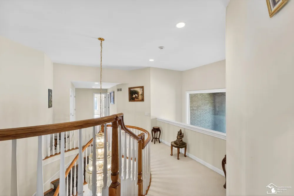 4592 Forestview Drive West Bloomfield Charter Township, MI 48322