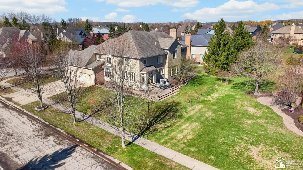 4592 Forestview Drive West Bloomfield Charter Township, MI 48322