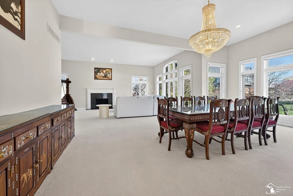 4592 Forestview Drive West Bloomfield Charter Township, MI 48322