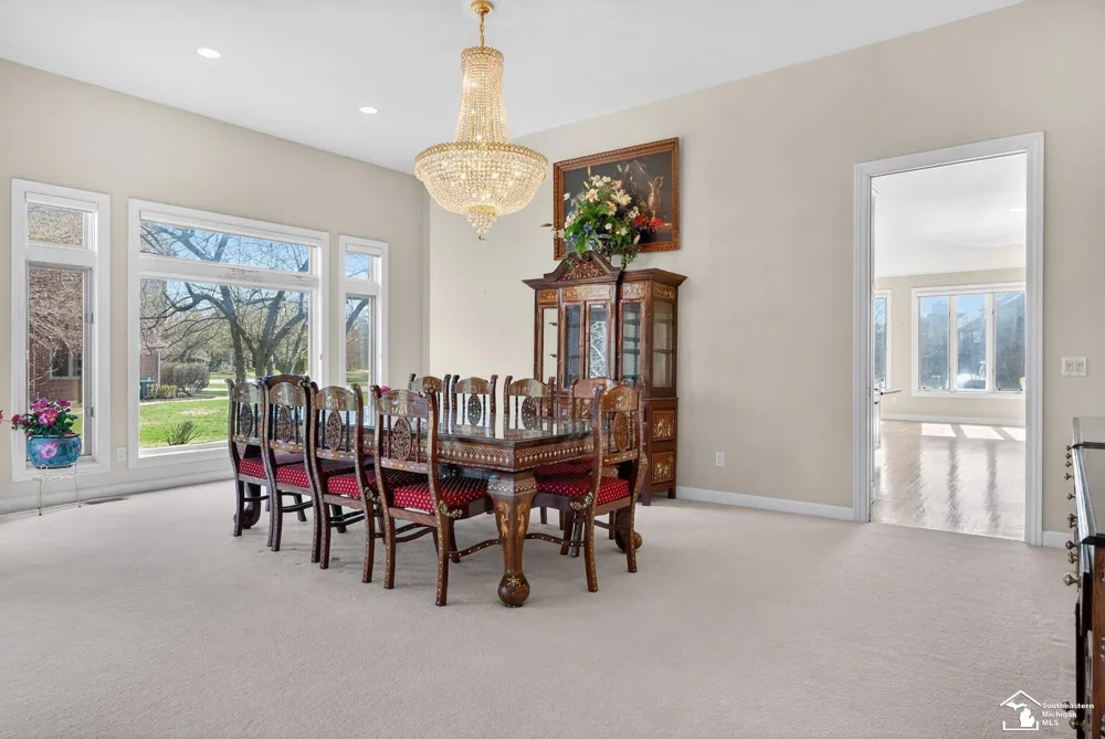 4592 Forestview Drive West Bloomfield Charter Township, MI 48322