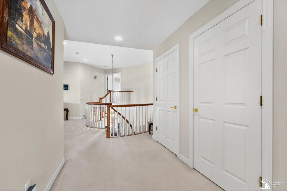 4592 Forestview Drive West Bloomfield Charter Township, MI 48322