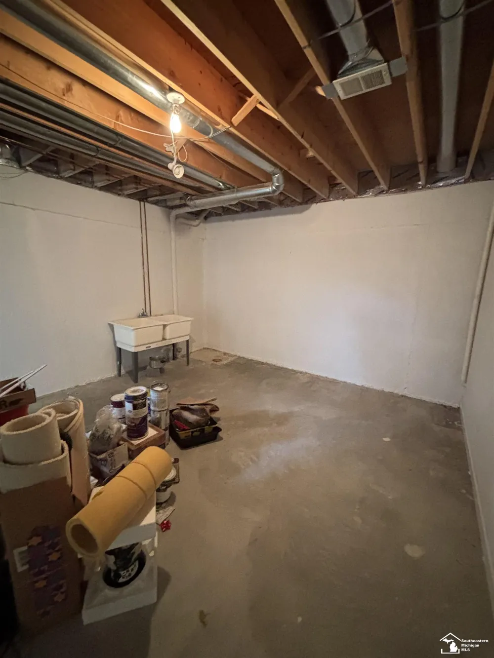4592 Forestview Drive West Bloomfield Charter Township, MI 48322