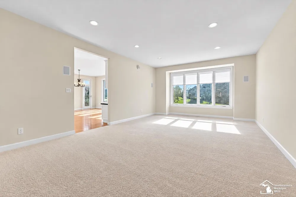 4592 Forestview Drive West Bloomfield Charter Township, MI 48322
