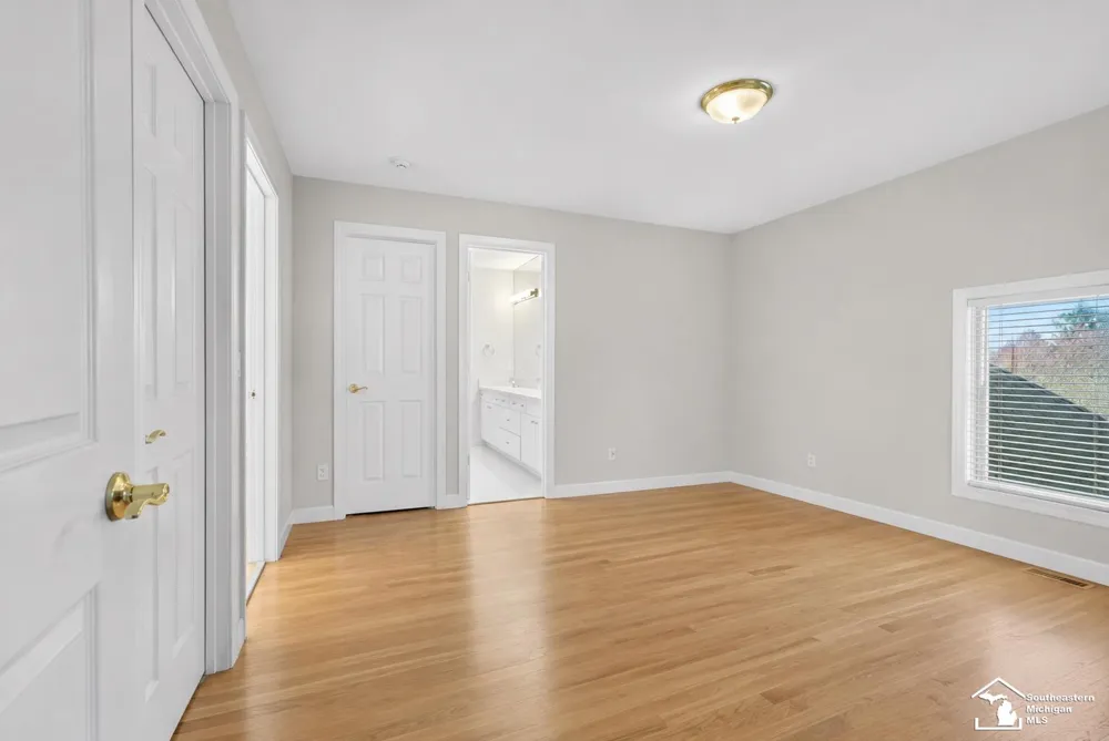 4592 Forestview Drive West Bloomfield Charter Township, MI 48322