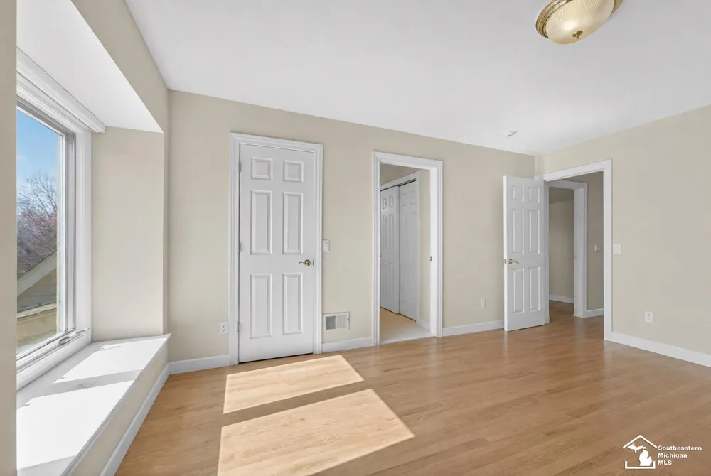 4592 Forestview Drive West Bloomfield Charter Township, MI 48322