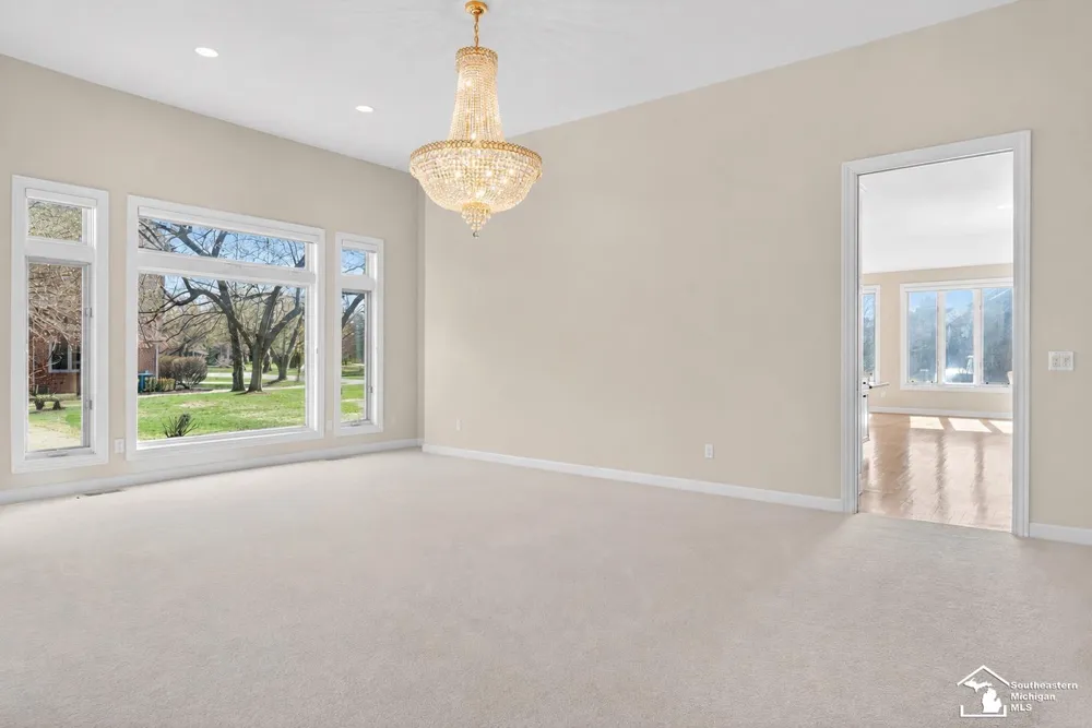 4592 Forestview Drive West Bloomfield Charter Township, MI 48322