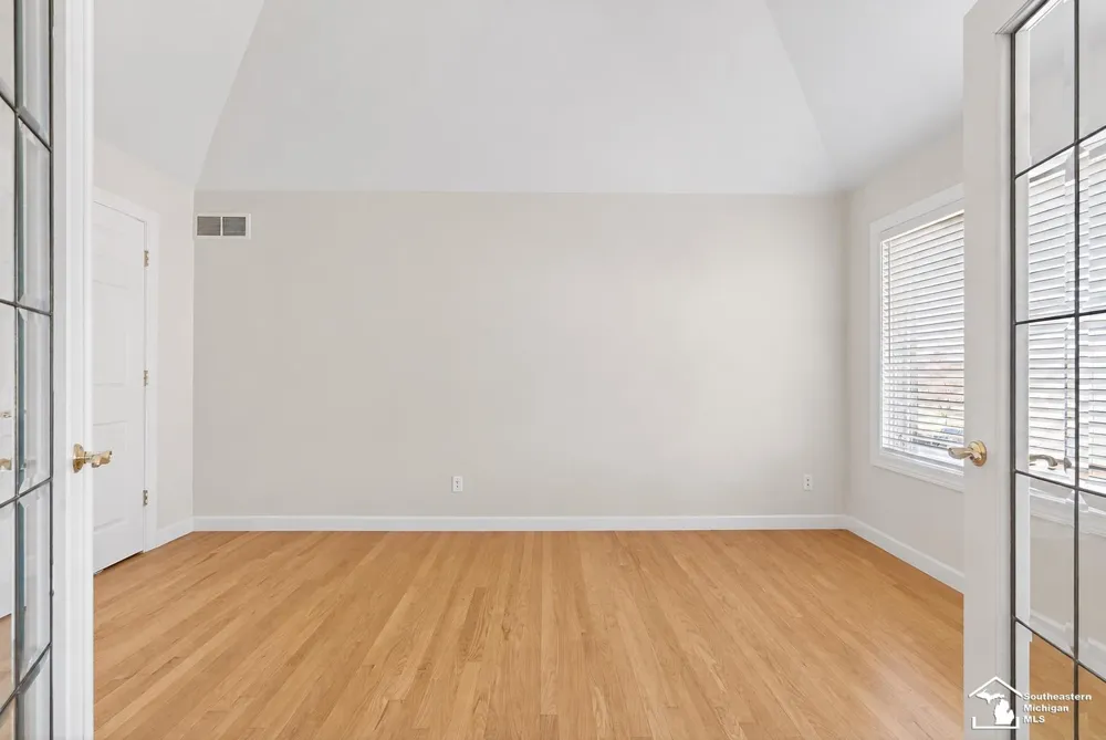 4592 Forestview Drive West Bloomfield Charter Township, MI 48322